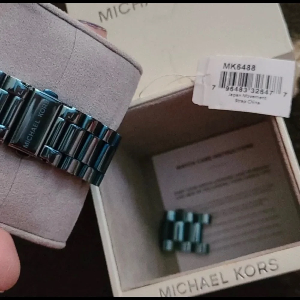 Sold- Michael Kors Bradshaw Chronograph Watch MK6488 - Picture 4 of 4